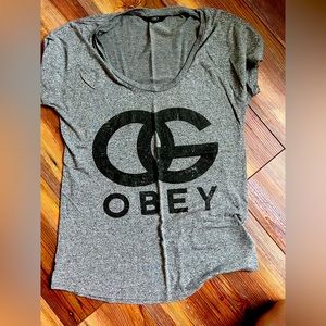 Obey tshirt